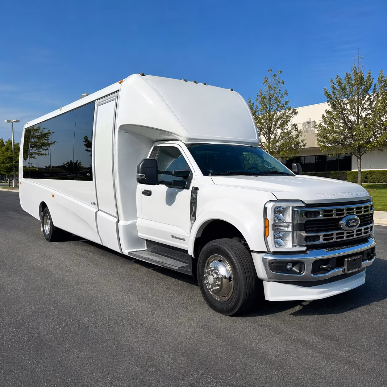 goodyear groups love minibus rentals to jerome and caduceus cellars