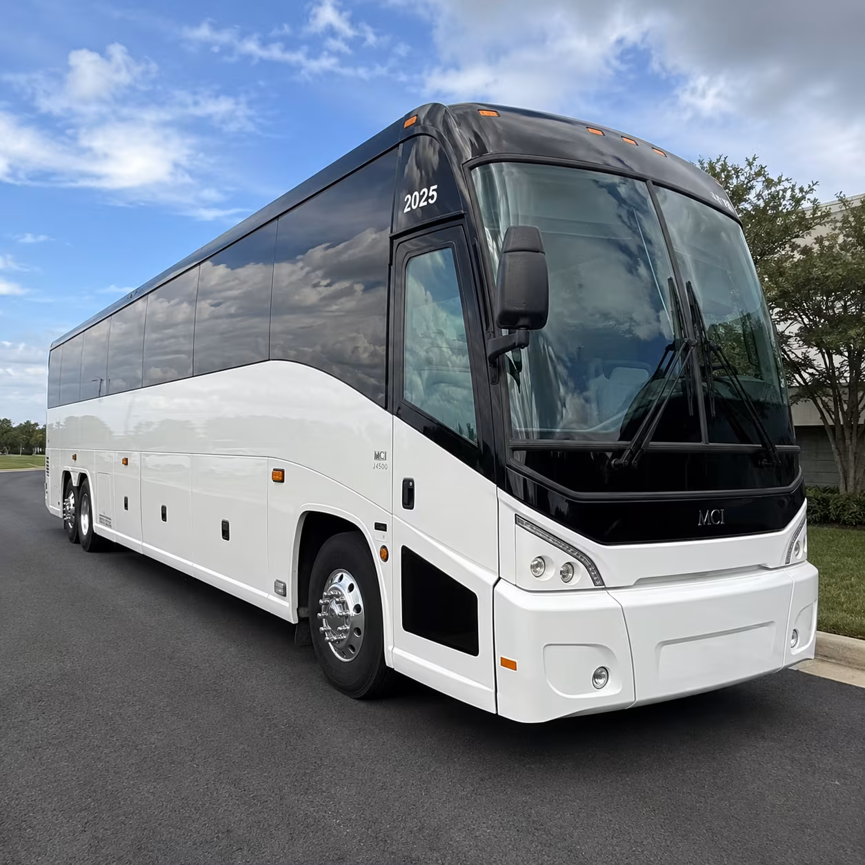 group bus rentals for goodyear ballpark and cactus league spring training