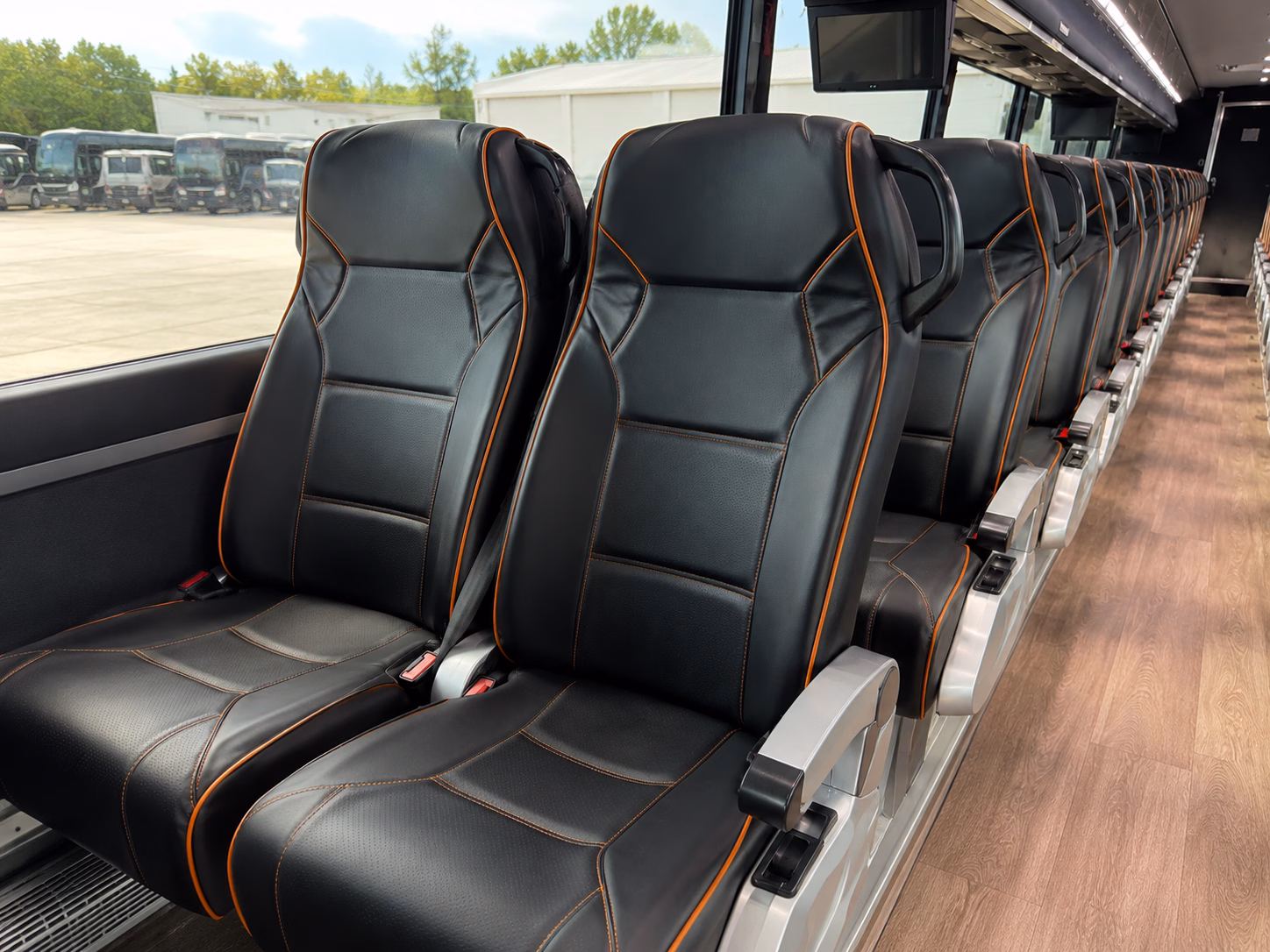 verde valley wine trail bus rentals from goodyear
