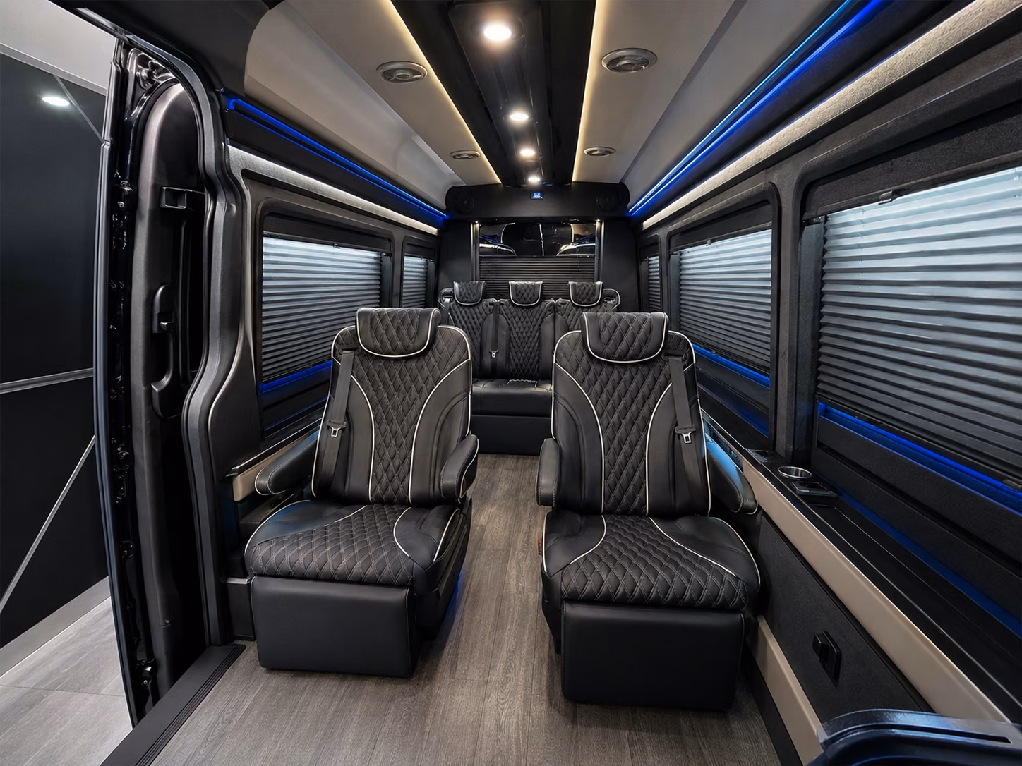 with busrentalgoodyear com you can compare airport shuttle buses for corporate groups in goodyear